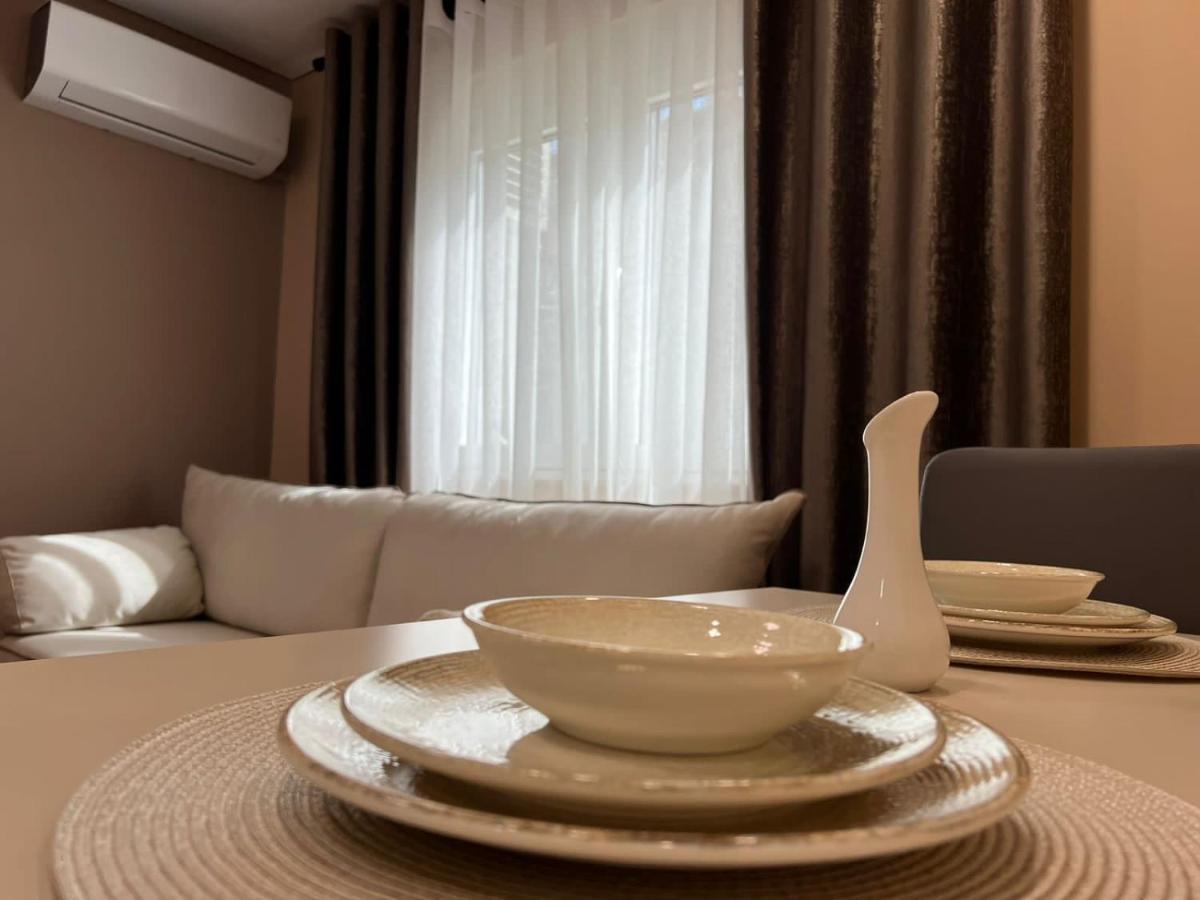 Smart Home , Lovely Apartment In Tirana Exterior foto